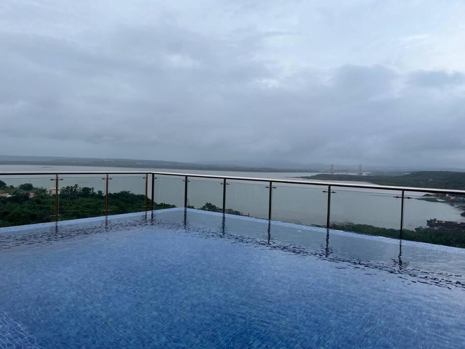Studio Apt With Rooftop Panoramic Views @ Dabolim Vāsco Da Gāma Exterior foto